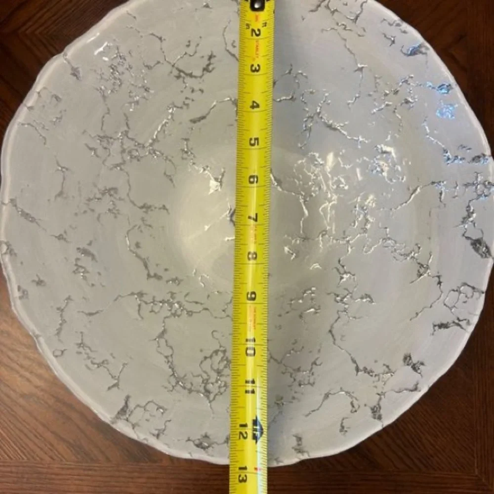 Vintage white and silver raised pedestal decorative bowl - Picture 4 of 5